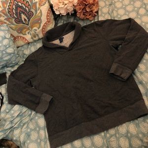 Men’s sweater v-neck